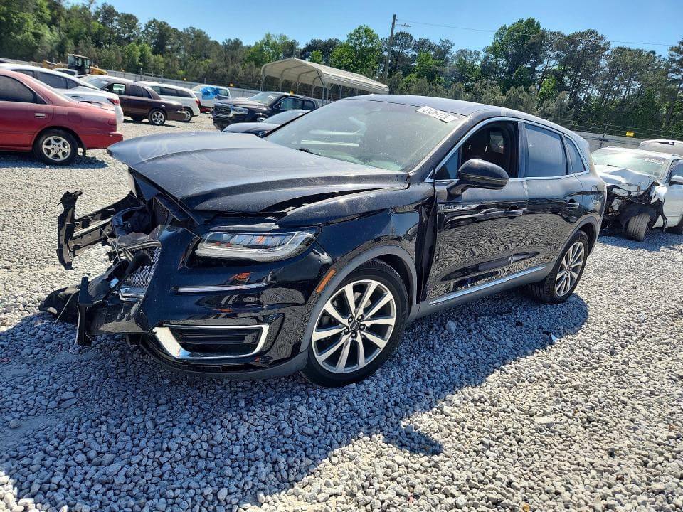 2019 Lincoln Nautilus Select