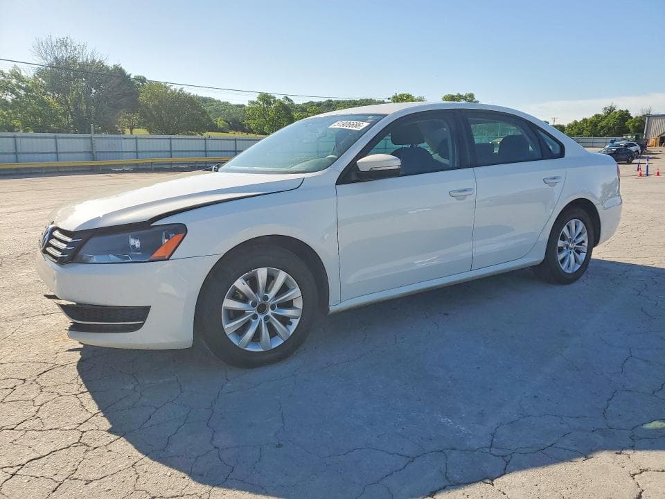 2013 Volkswagen Passat S