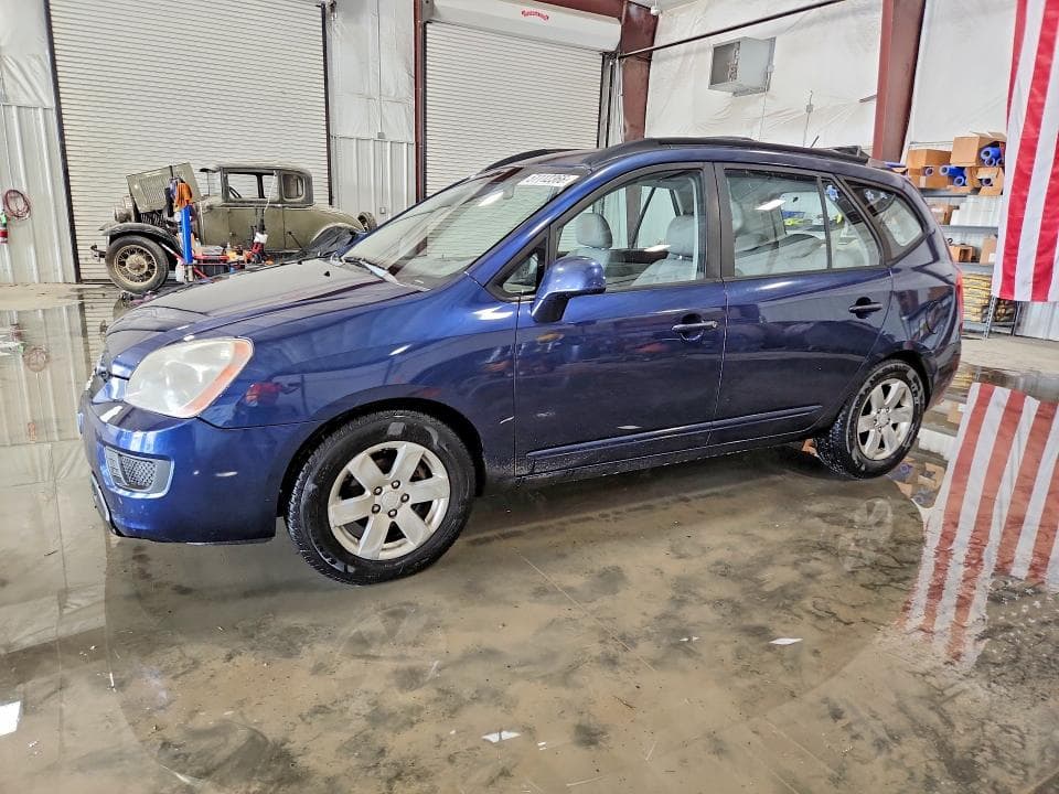 2008 KIA Rondo LX
