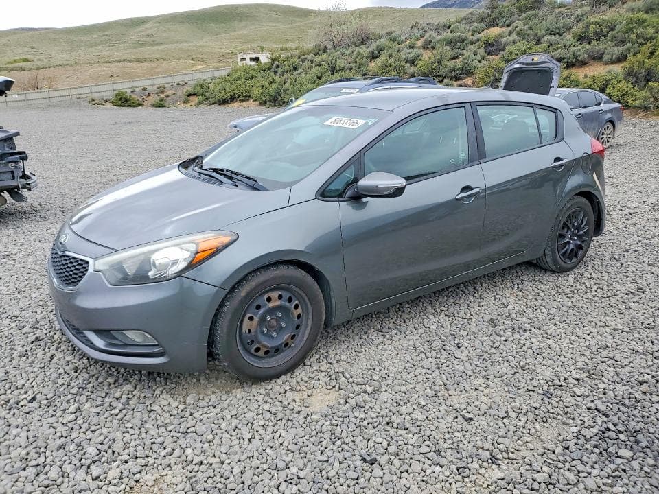 2016 KIA FORTE5 LX
