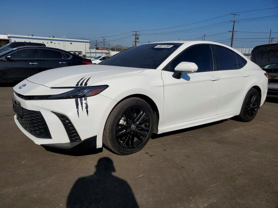 2025 Toyota Camry SE