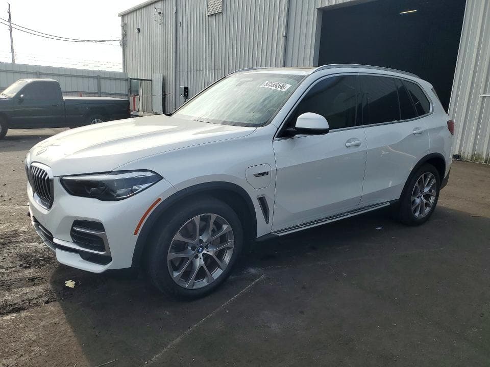 2022 BMW X5 XDRIVE45E