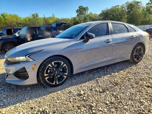 2022 KIA K5 GT Line