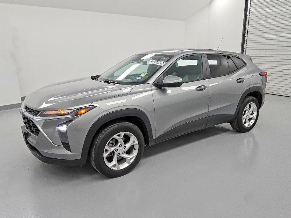 2024 Chevrolet Trax LS