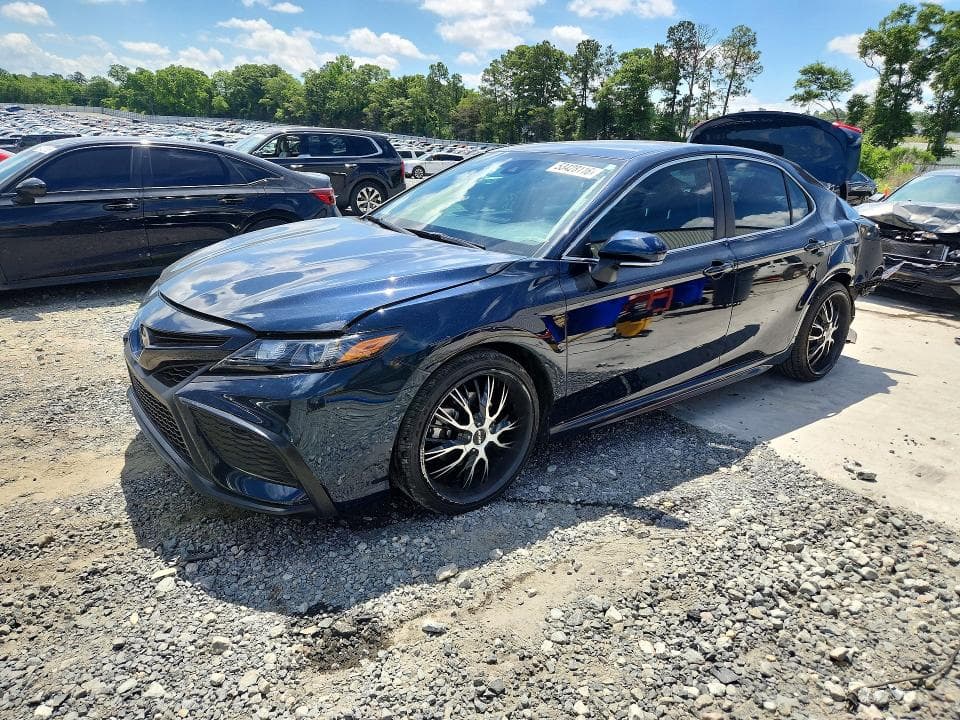 2021 Toyota Camry SE