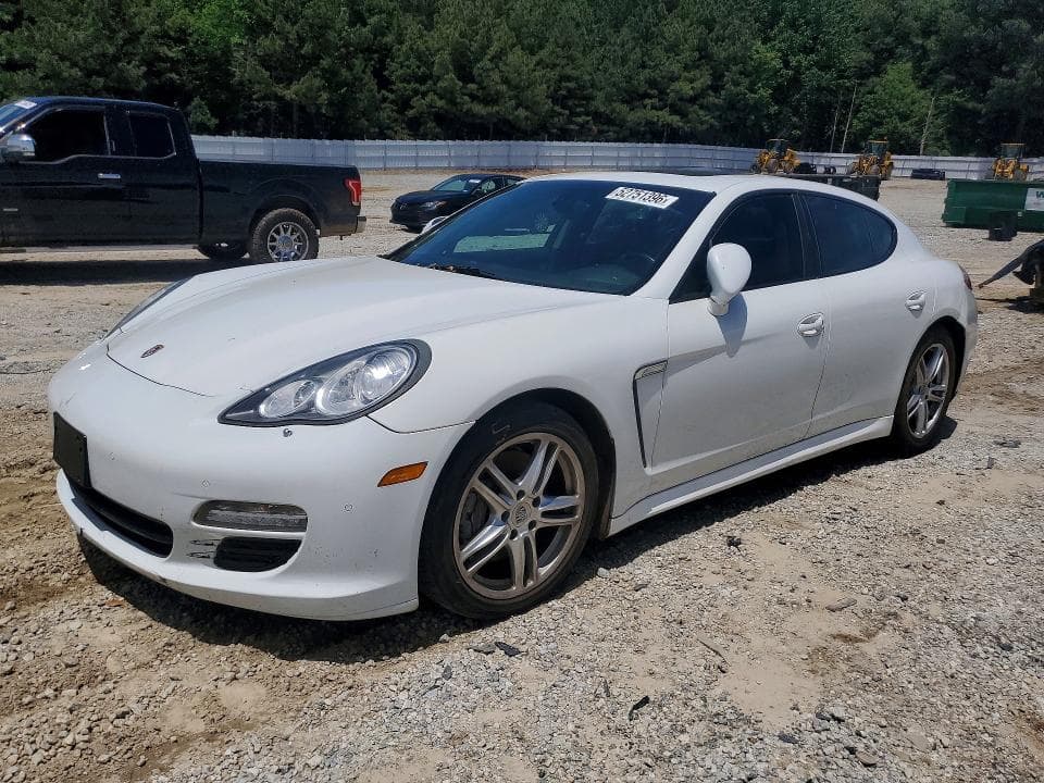 2013 Porsche Panamera 2