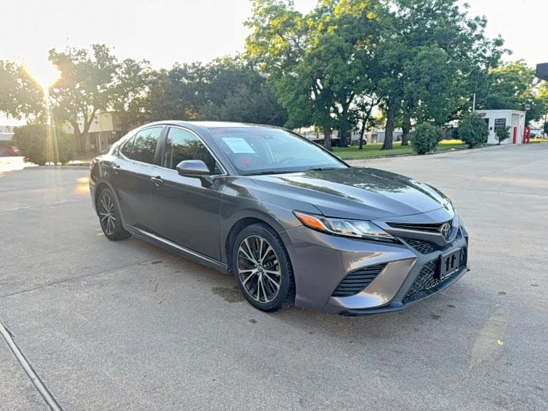 2019 Toyota Camry SE