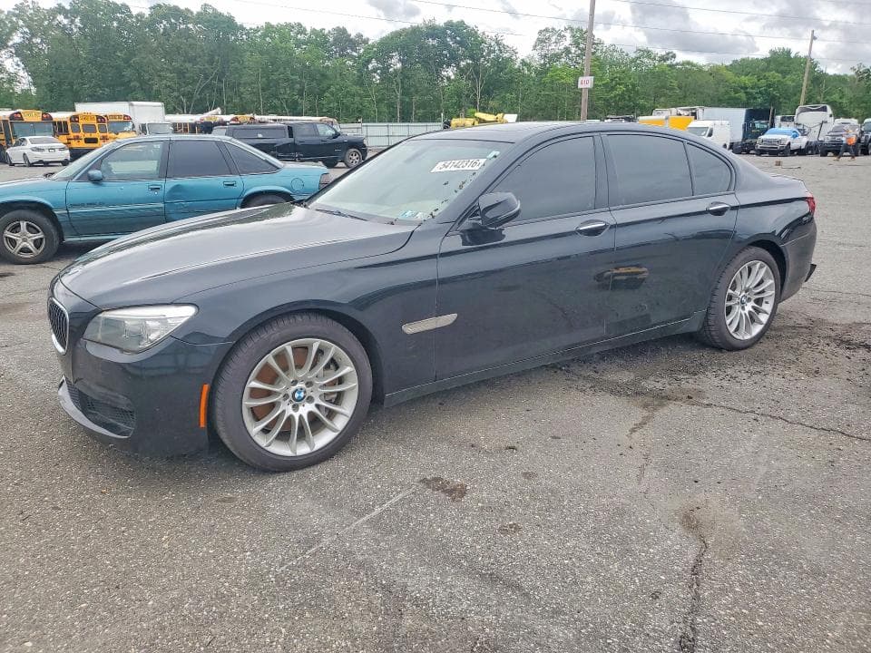 2014 BMW 750 XI