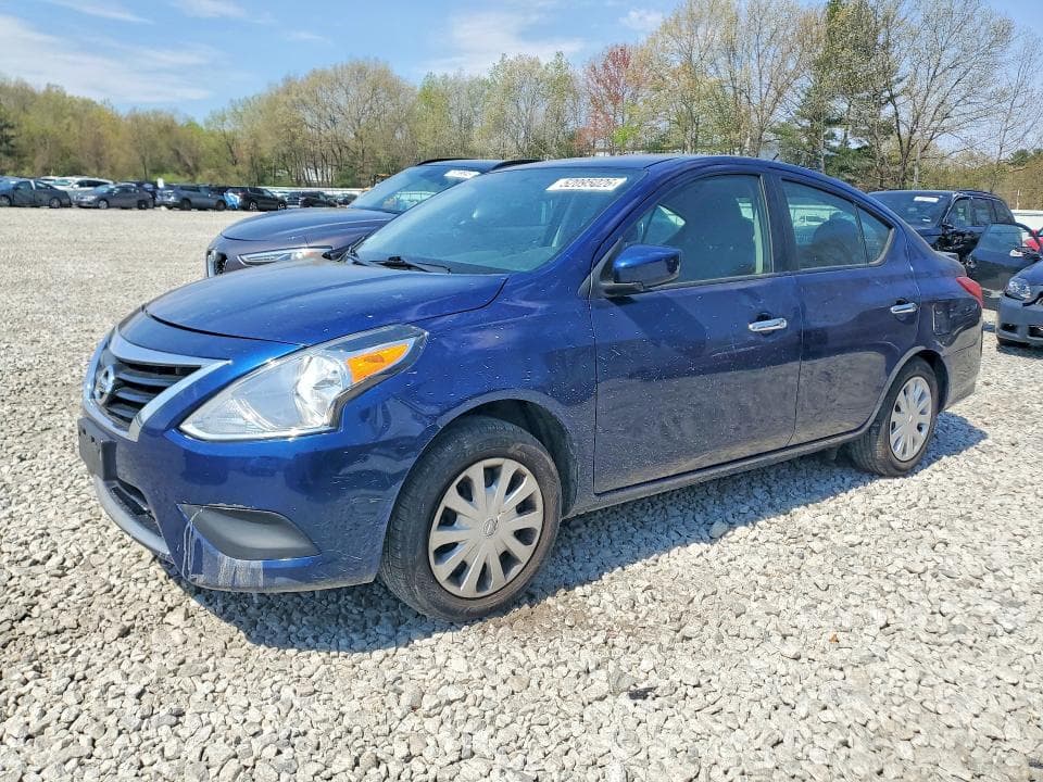 2019 Nissan Versa SV
