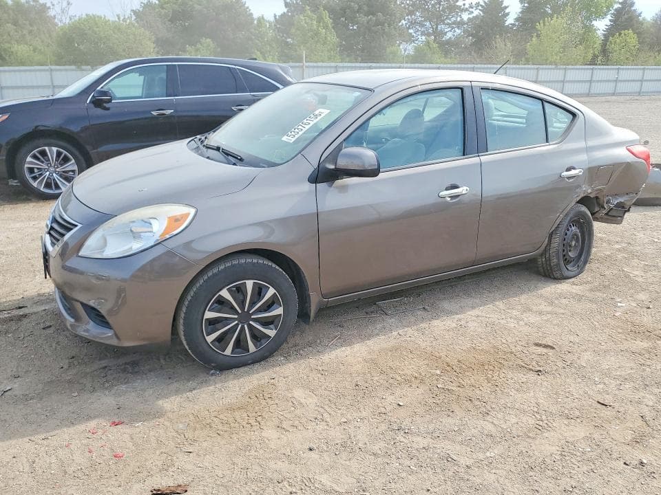 2012 Nissan Versa 1.6 S