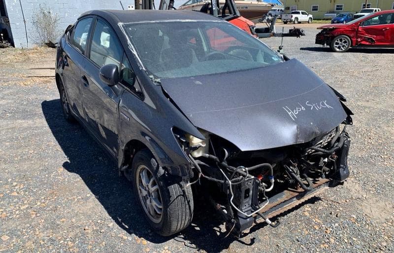 2010 Toyota Prius III