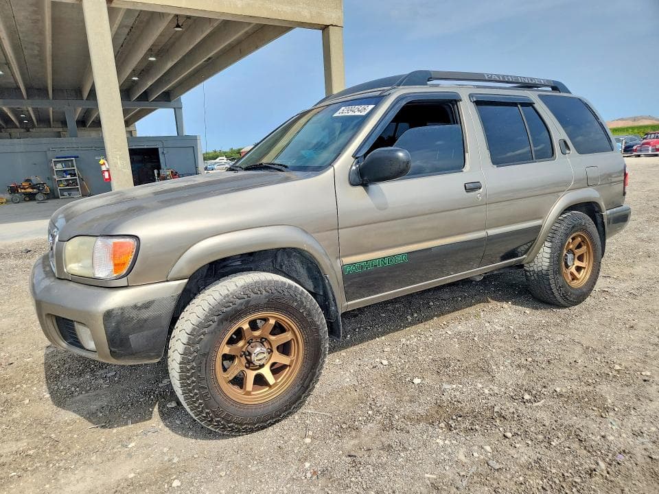 2004 Nissan Pathfinder SE