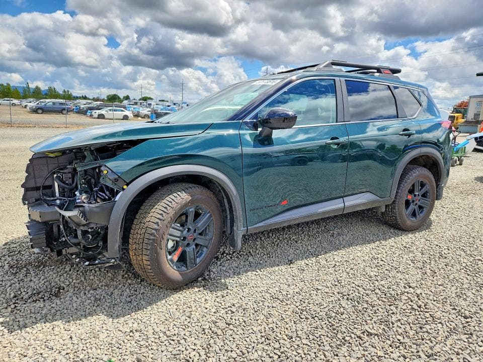 2026 Nissan Rogue Rock Creek