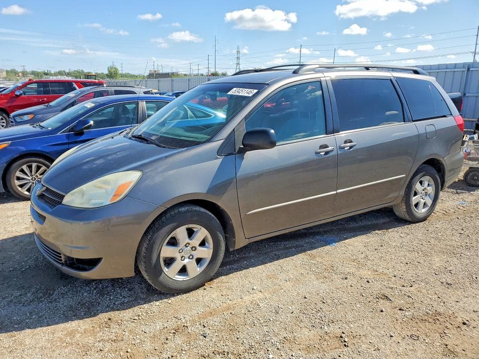 2004 Toyota Sienna CE 7 Passenger