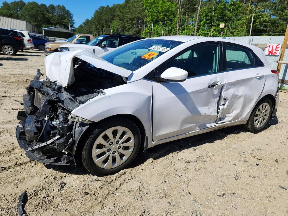 2016 Hyundai Elantra GT Base