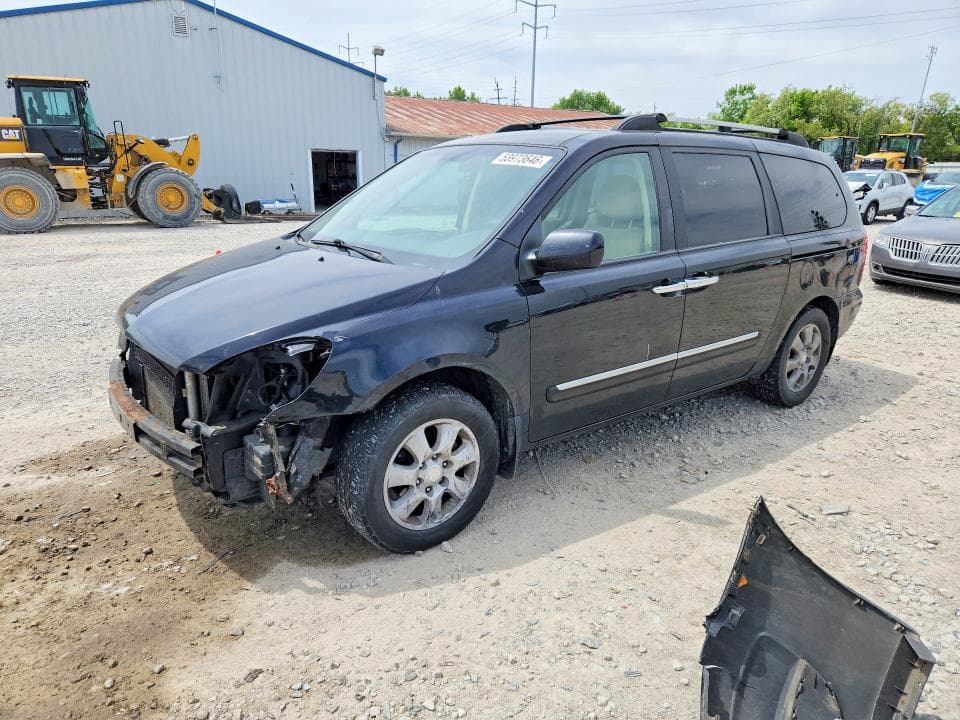 2008 Hyundai Entourage GLS