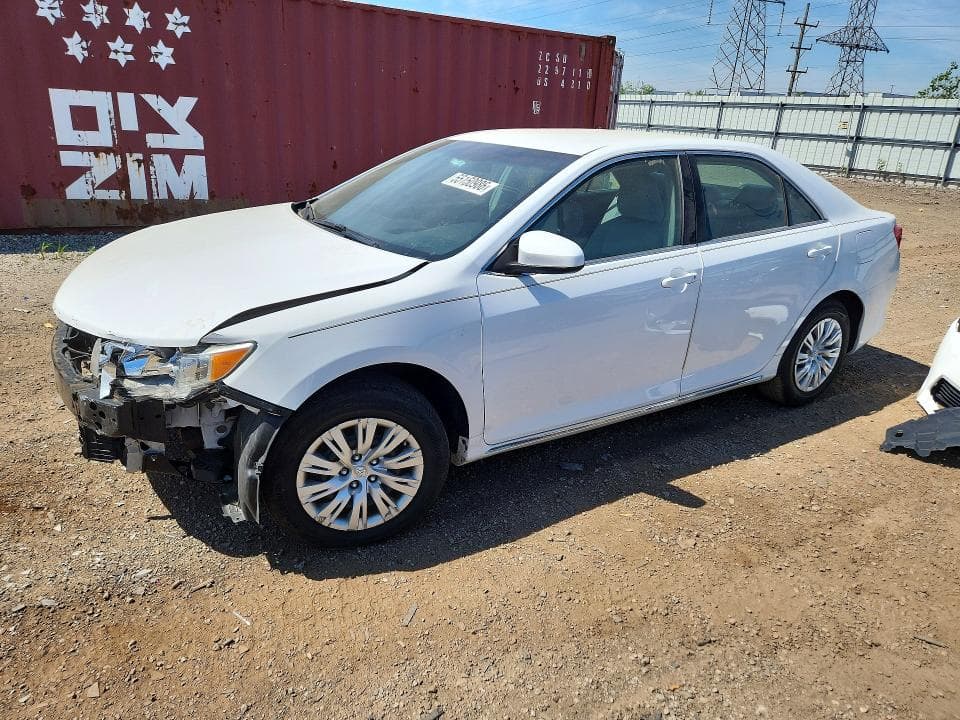 2014 Toyota Camry LE