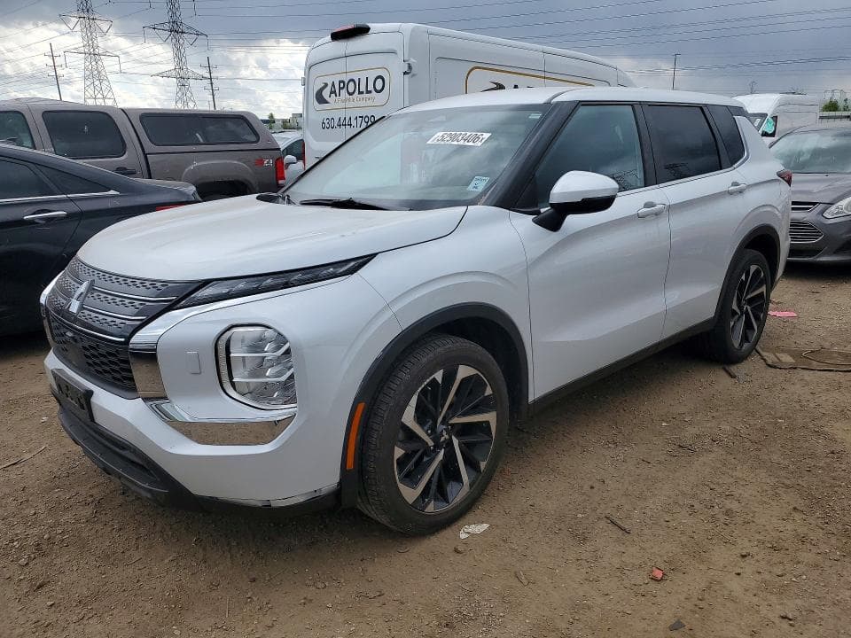 2022 Mitsubishi Outlander ES