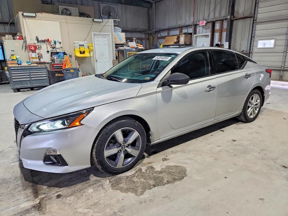 2020 Nissan Altima SV