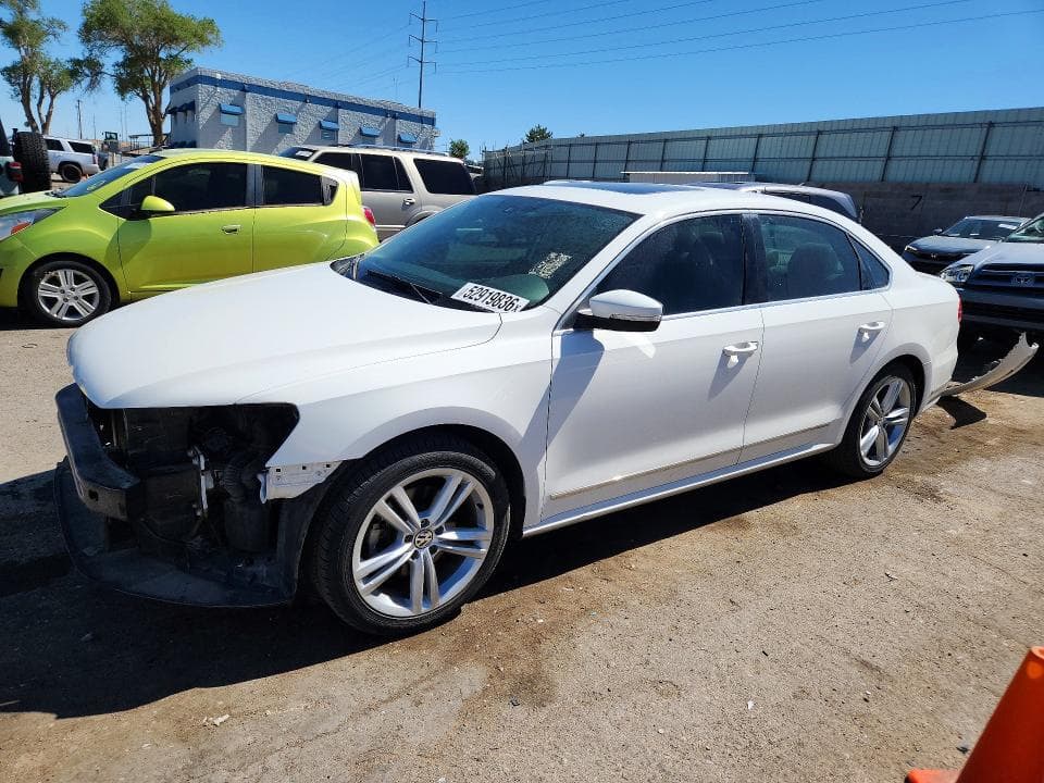 2015 Volkswagen Passat SEL