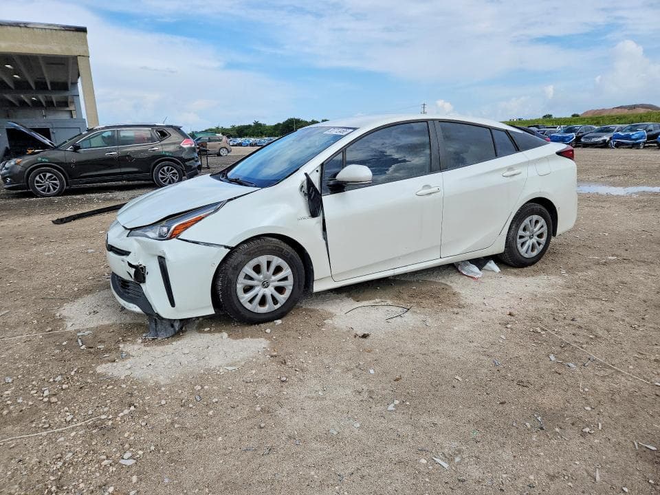 2019 Toyota Prius LE