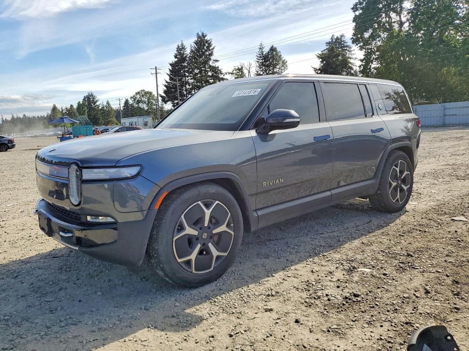 2023 Rivian R1S Adventure