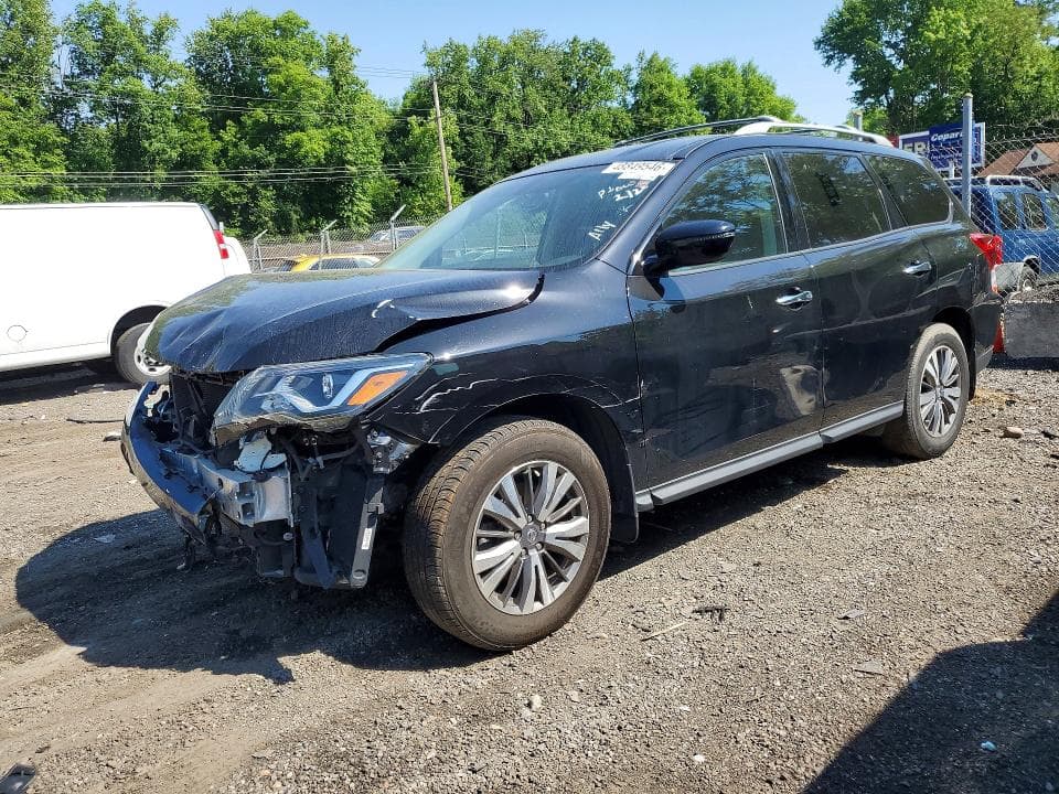 2020 Nissan Pathfinder SV
