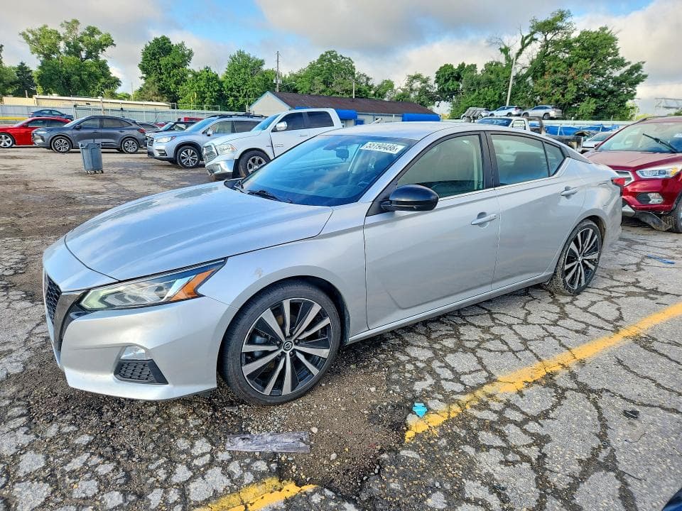2020 Nissan Altima SR