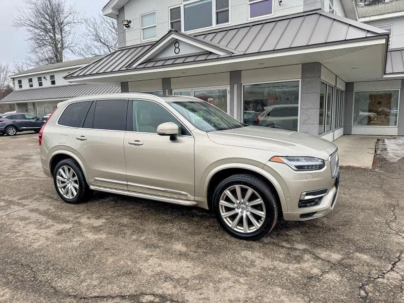2016 Volvo XC90 T8