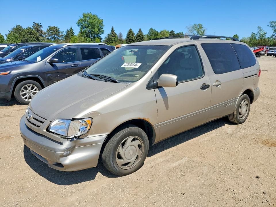 2003 Toyota Sienna LE