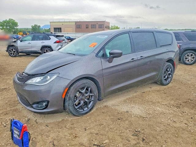 2019 Chrysler Pacifica Touring Plus