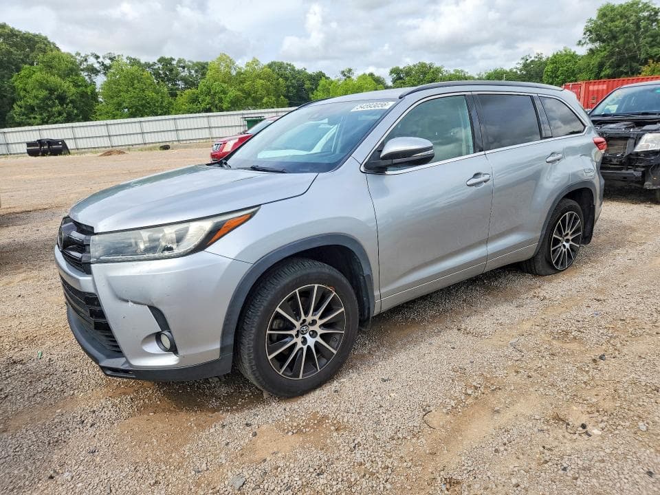 2018 Toyota Highlander SE