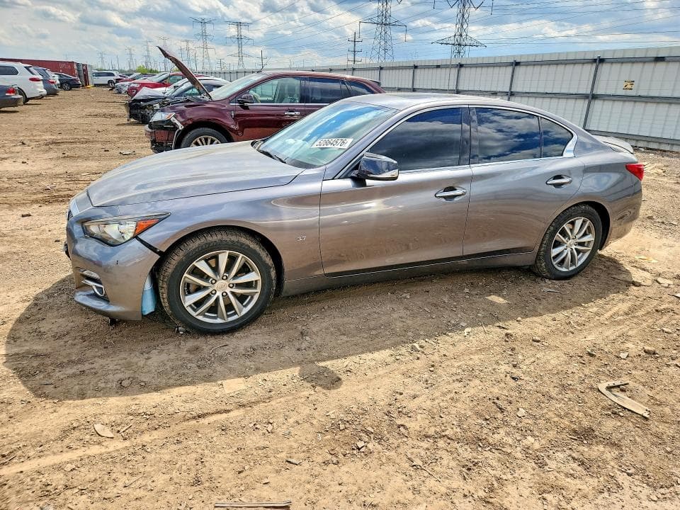 2015 Infiniti Q50