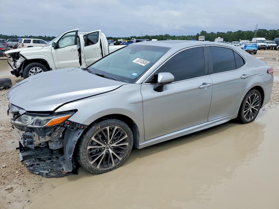 2018 Toyota Camry SE