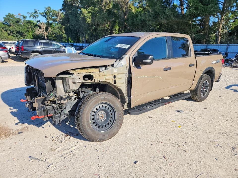 2023 Nissan Titan SV