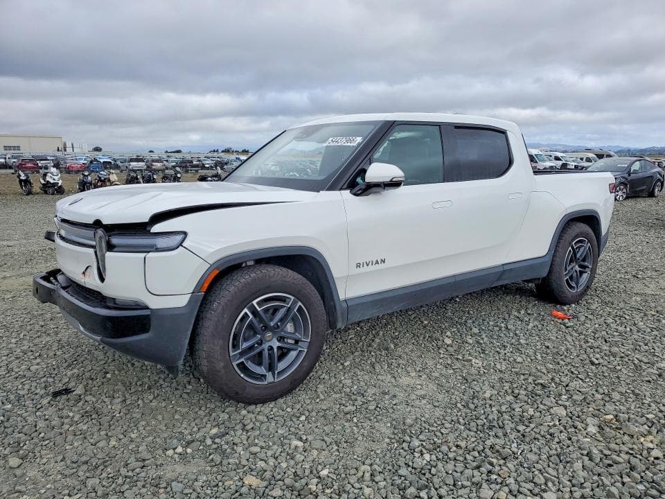 2025 Rivian R1T Adventure