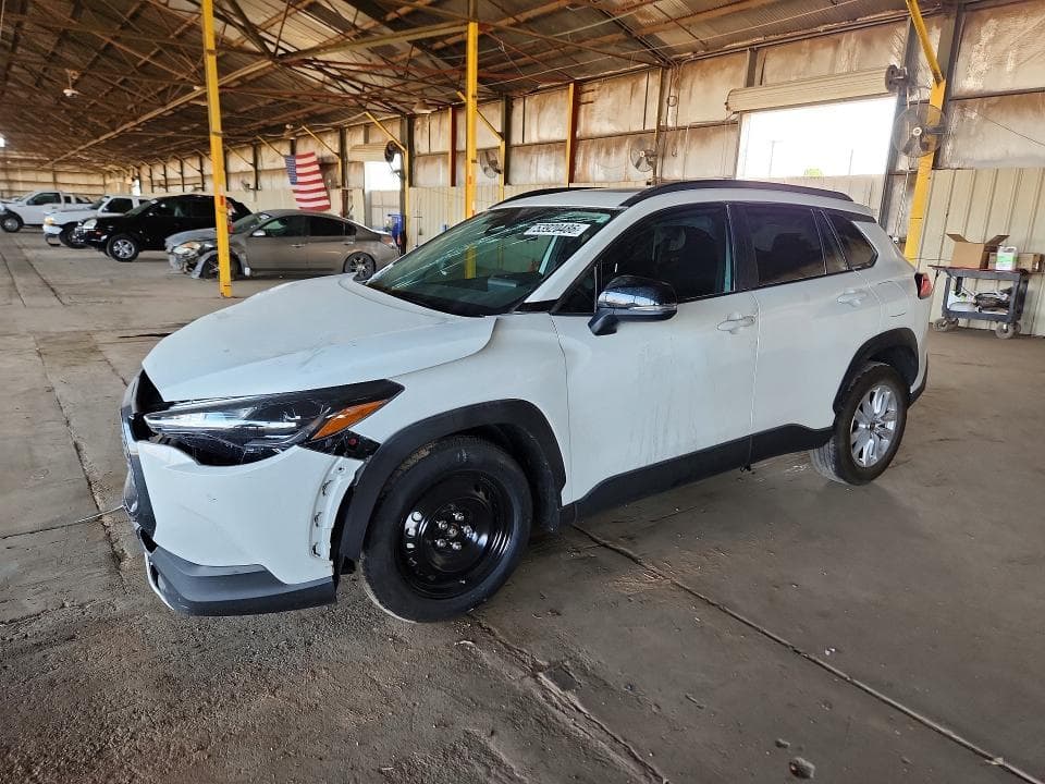 2025 Toyota Corolla Cross LE