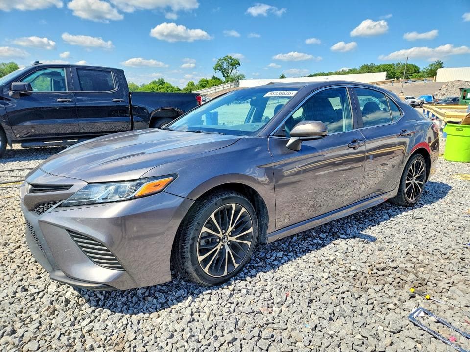 2018 Toyota Camry SE