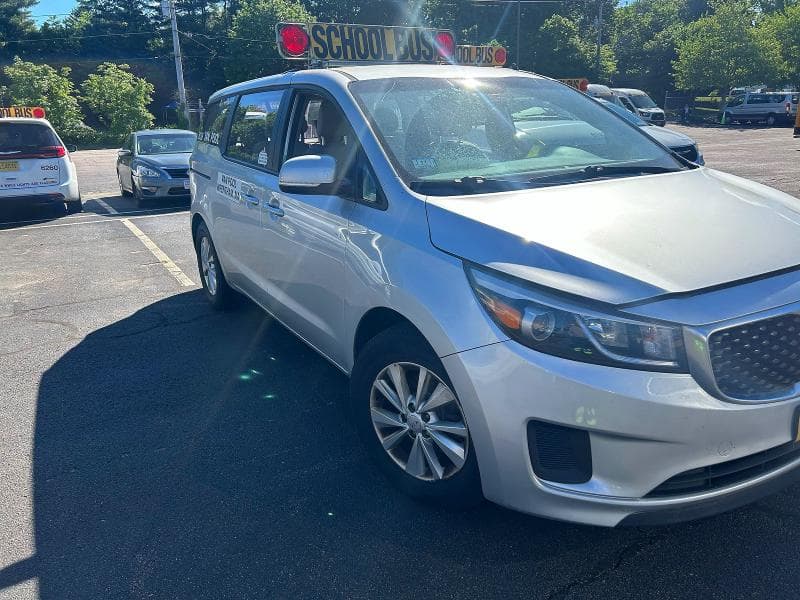 2017 KIA Sedona L