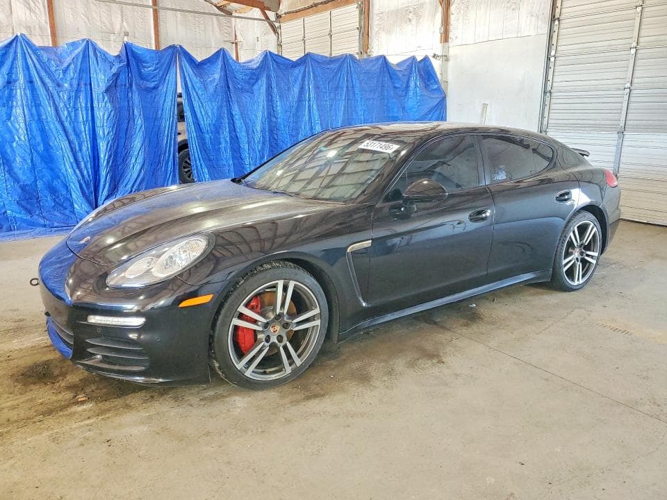 2014 Porsche Panamera 2