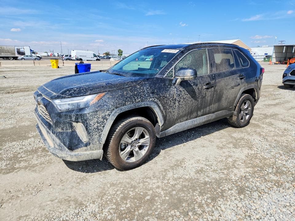 2023 Toyota RAV4 LE