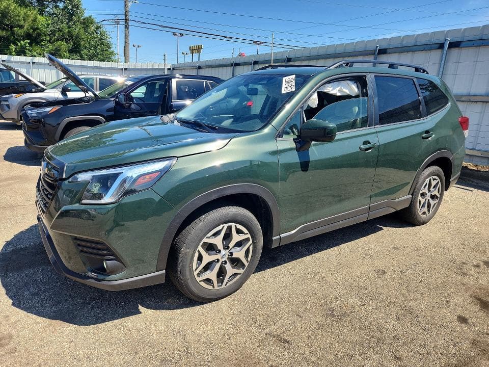 2024 Subaru Forester Premium