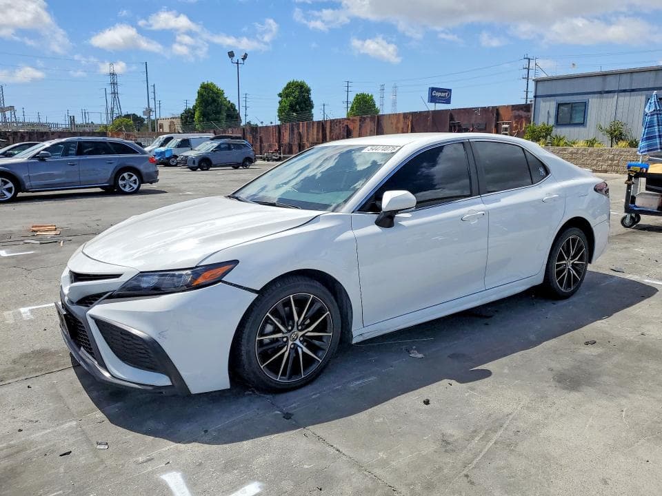 2023 Toyota Camry SE