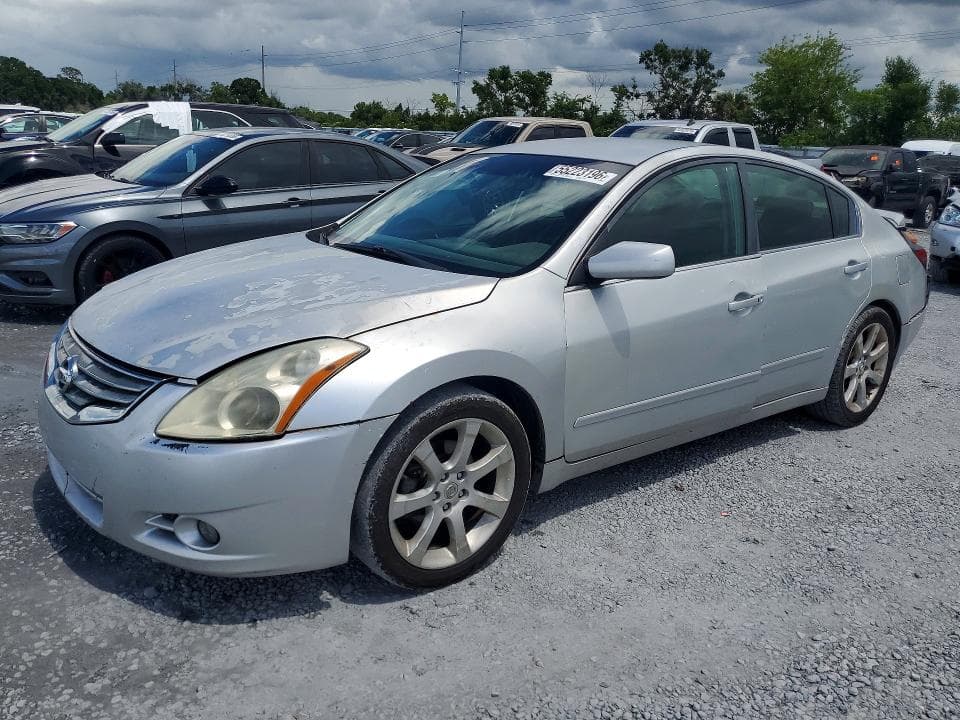 2012 Niss Altama