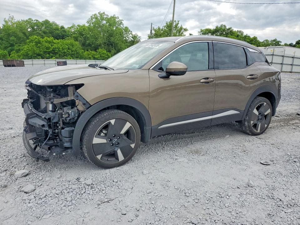 2025 Nissan Kicks SR