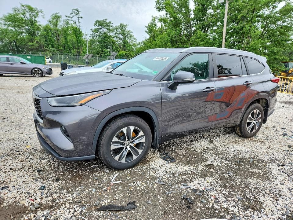2023 Toyota Highlander XLE
