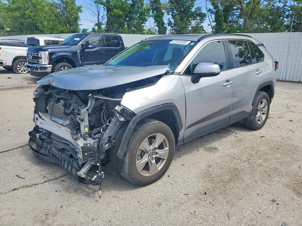 2023 Toyota RAV4 XLE