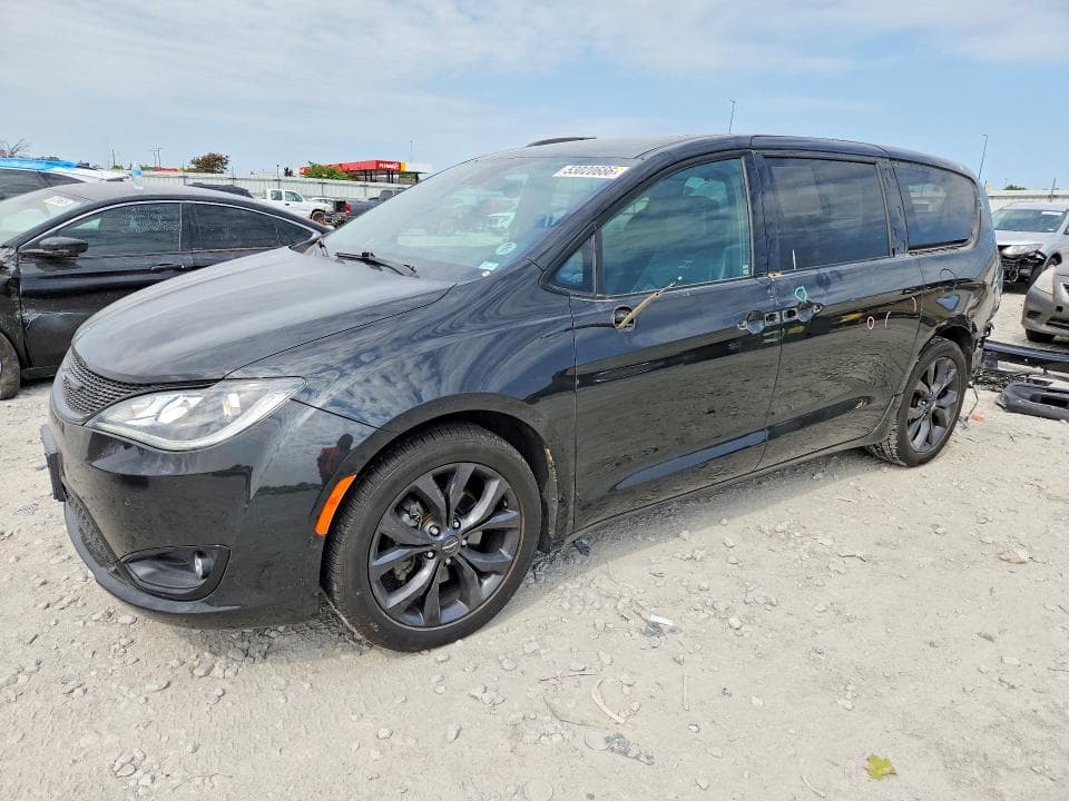 2019 Chrysler Pacifica Touring L Plus
