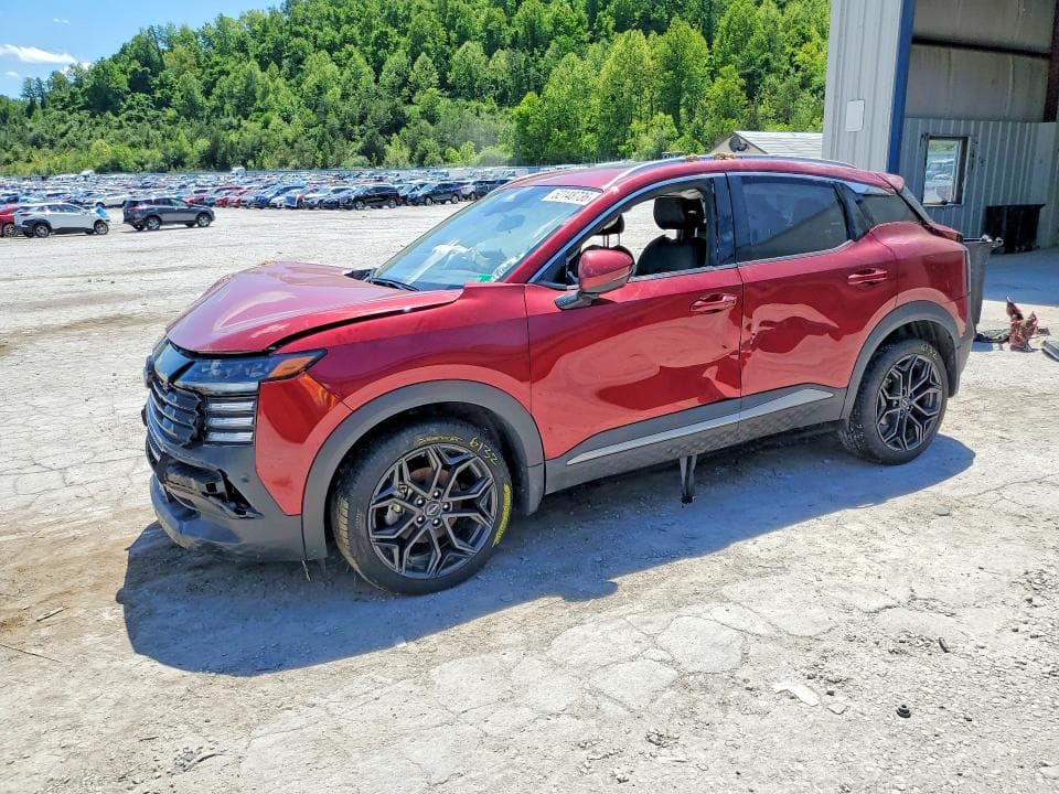 2025 Nissan Kicks SR