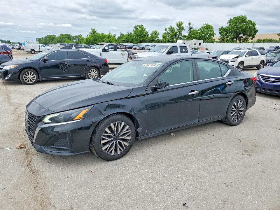 2023 Nissan Altima SV